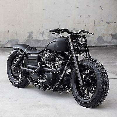 Harley Davidson custom bobber nera - serbatoi e accessori